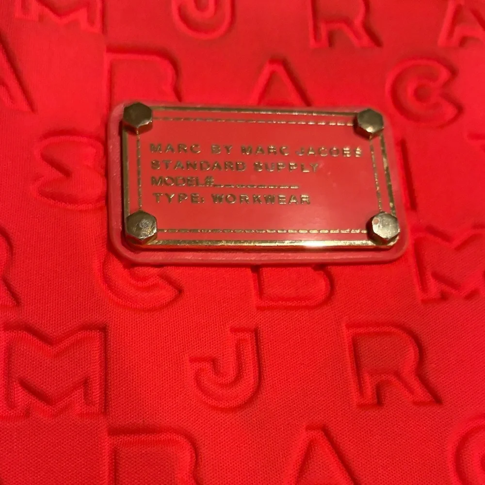 Marc Jacobs Vibrant Pink Tablet Sleeve